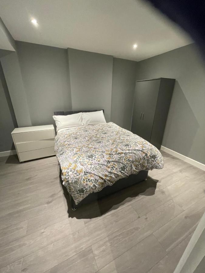 Vale Nky Apartment Rooms Londra Exterior foto