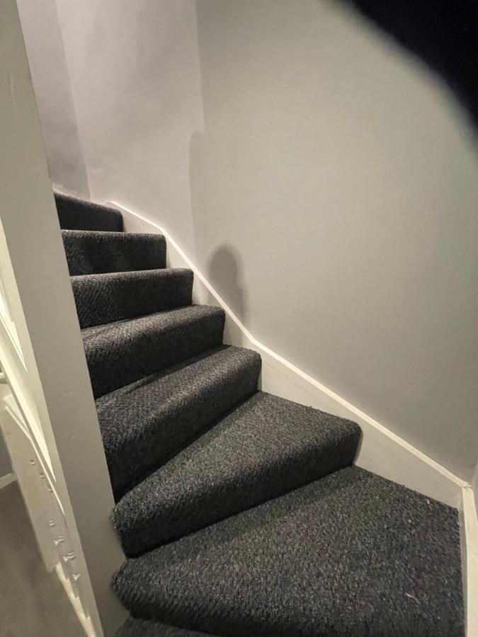 Vale Nky Apartment Rooms Londra Exterior foto