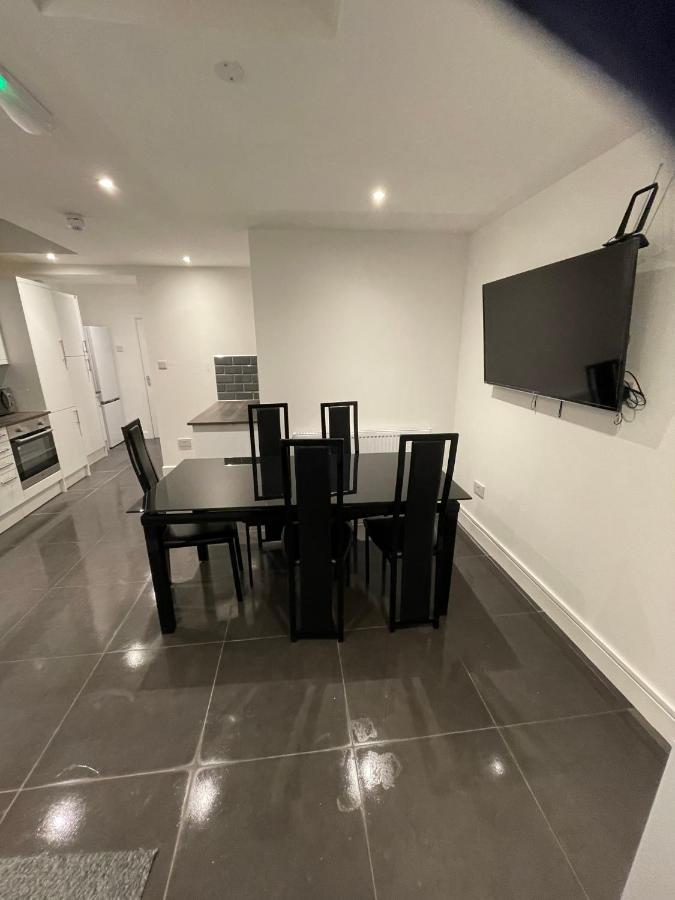 Vale Nky Apartment Rooms Londra Exterior foto