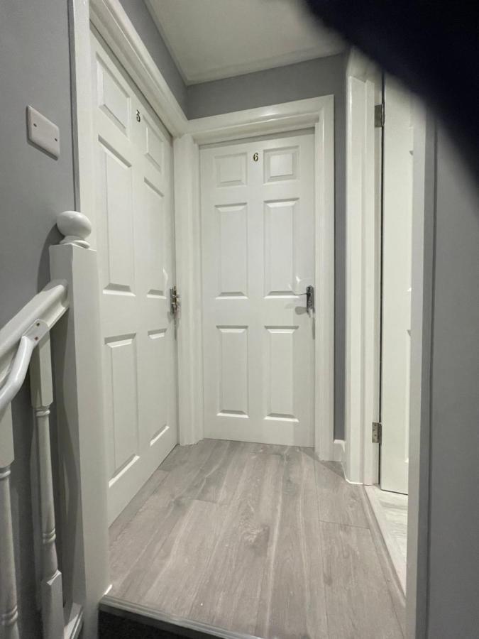 Vale Nky Apartment Rooms Londra Exterior foto