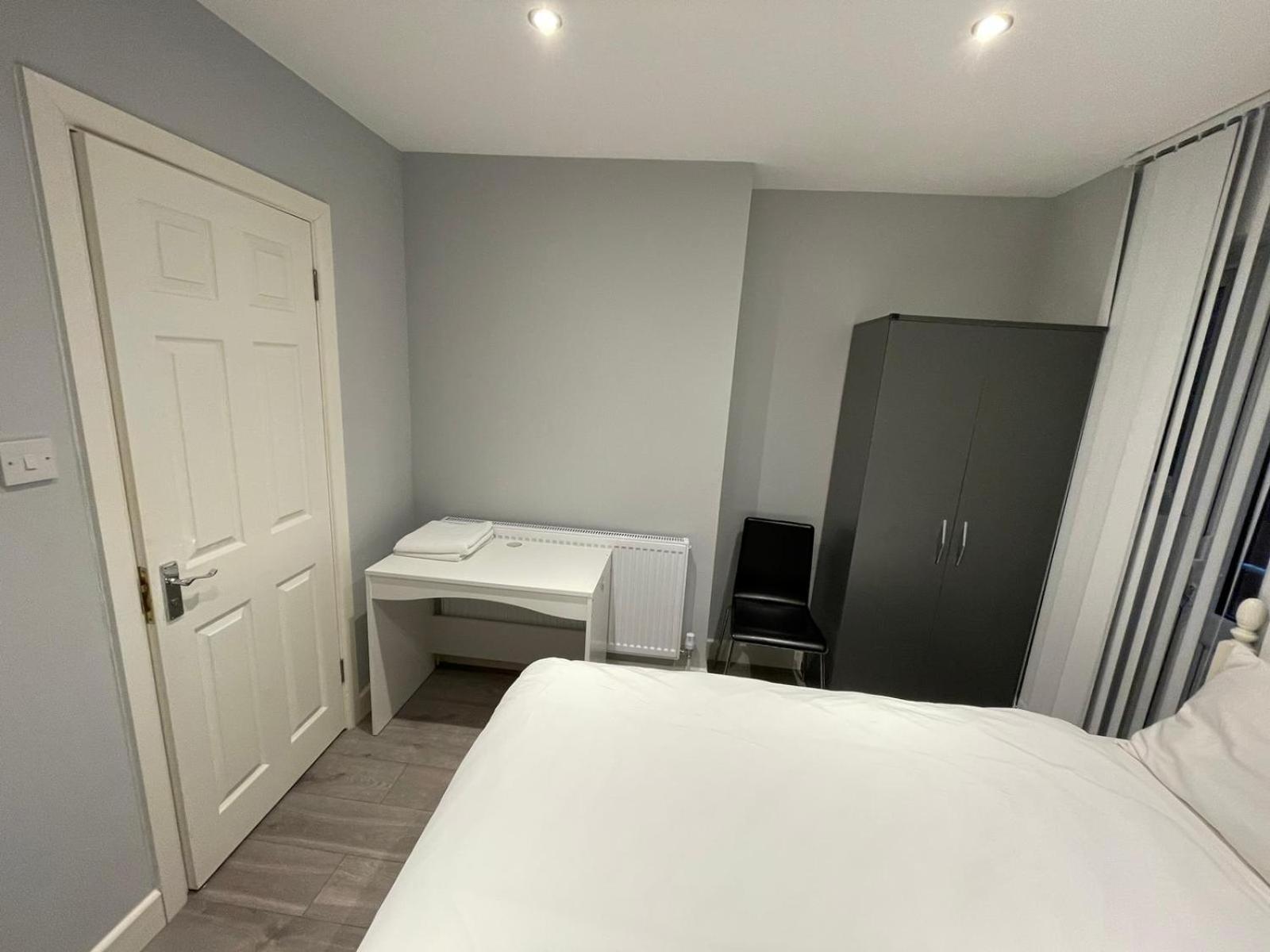 Vale Nky Apartment Rooms Londra Exterior foto