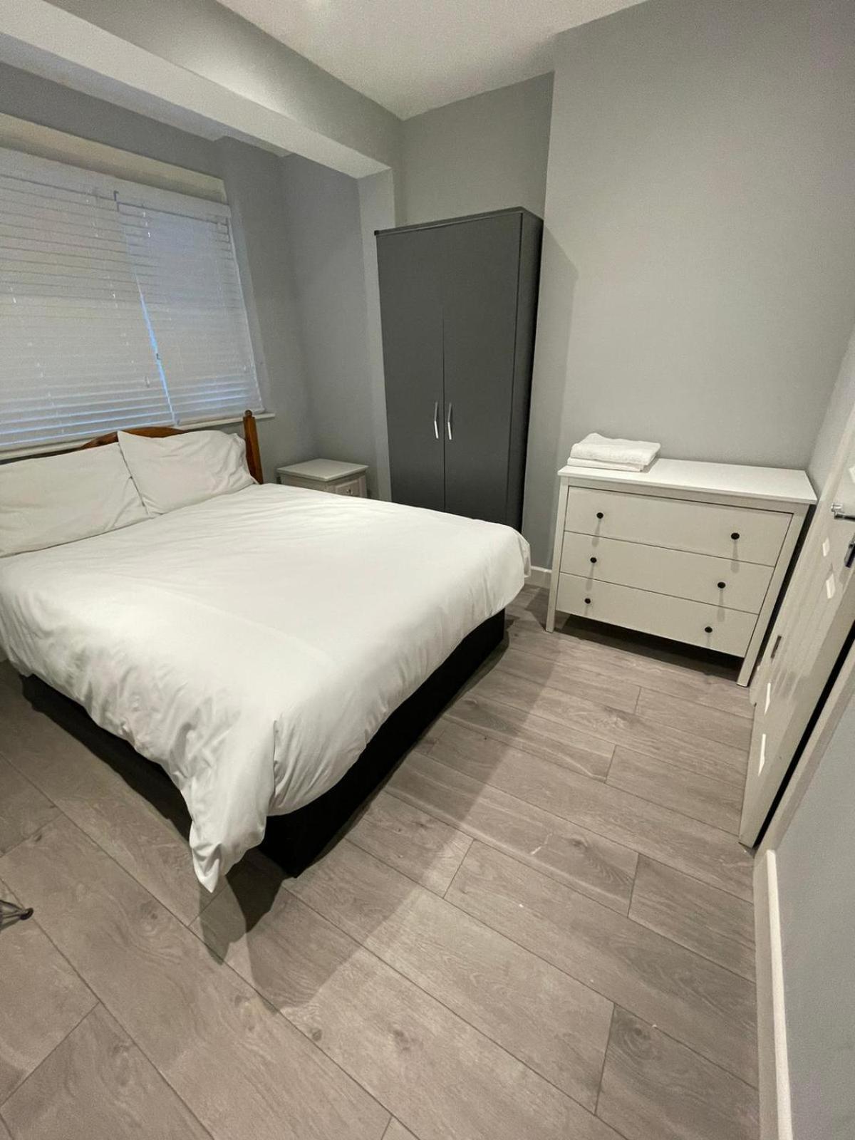 Vale Nky Apartment Rooms Londra Exterior foto
